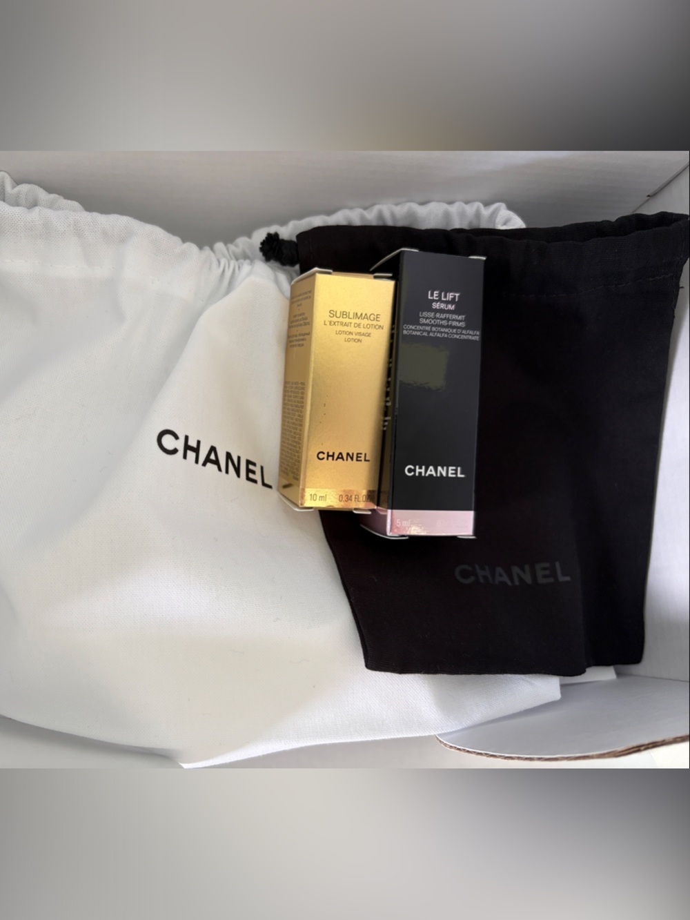 CHANEL samples - sublimage & le lift (with makeup pouches)